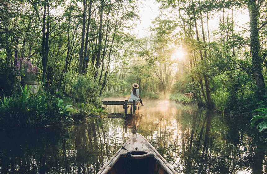 Sur votre étang, à bord de votre canoe indien...
