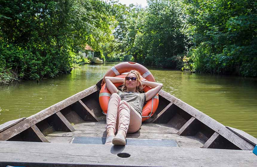 Ou balade en barque dans le marais de Saint Omer