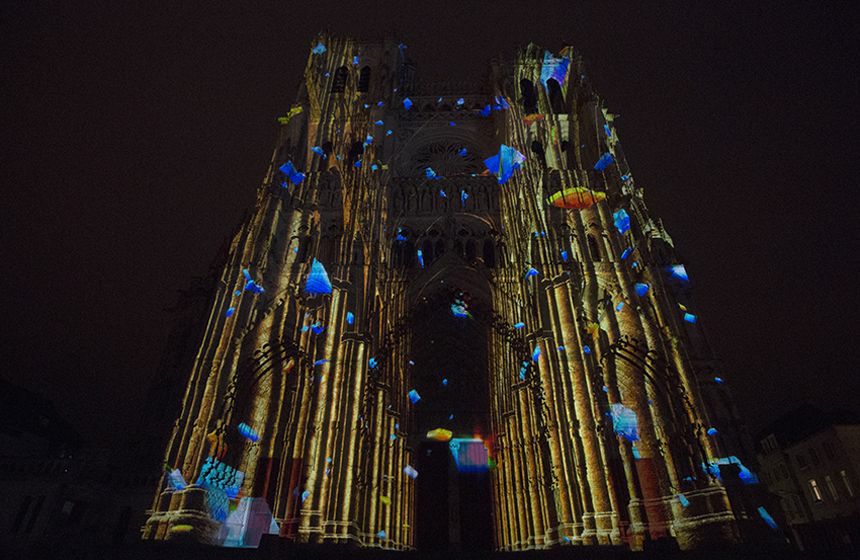 La cathédrale d'Amiens illuminée en décembre