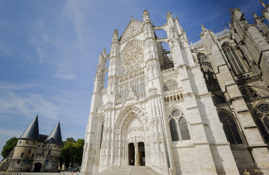 Impresionnante la Cathédrale de Beauvais