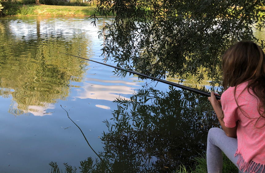 Moment de pêche aux étangs des sources à Malzy