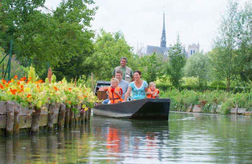 Les Hortillonnages d’Amiens en barque traditionnelle