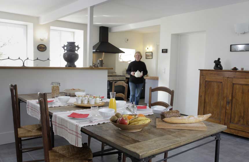 Chambres d'hôtes Le Moulin Saurèle - Partagez un copieux petit déjeuner tous ensemble - Mont Notre Dame