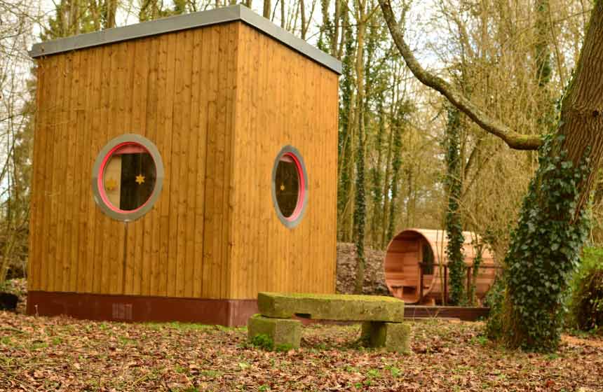 Une cabane, dans la nature, le sauna juste en face ! Maison de l’Omignon