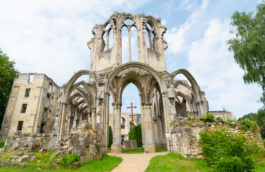 Visitez l'abbaye de Chiry Ourscamps