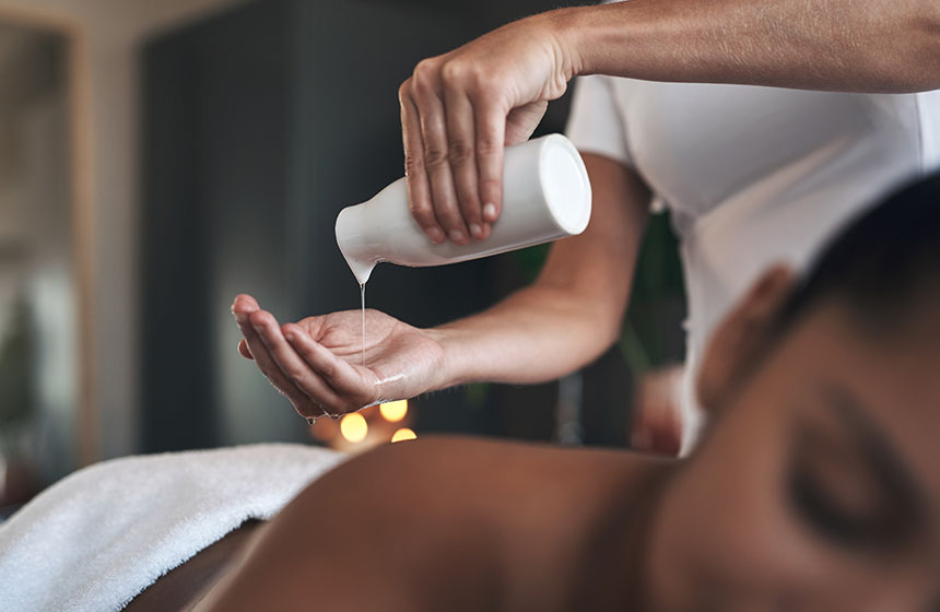 Abandonnez-vous : massage de 30 minutes par personne dans votre suite !