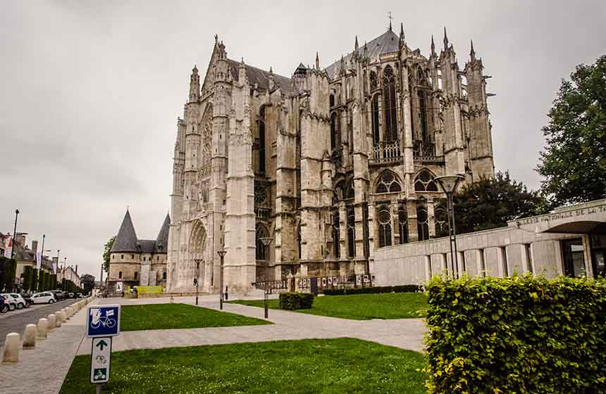 Emmenez les enfants découvrir la Cathédrale de Beauvais !